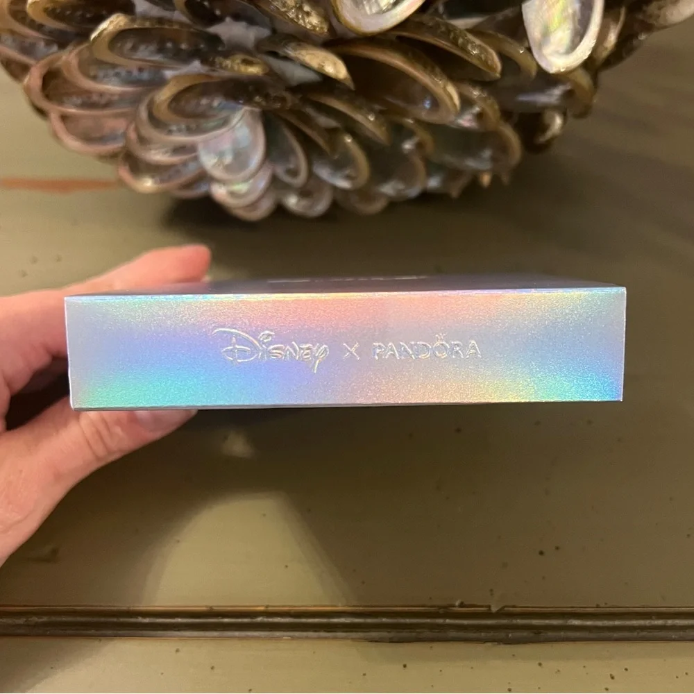 Disney 100 Limited Edition Pandora Gift Box - Picture 5 of 14